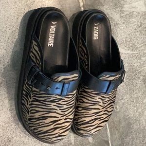 Zadig & Voltaire alpha mules in taupe